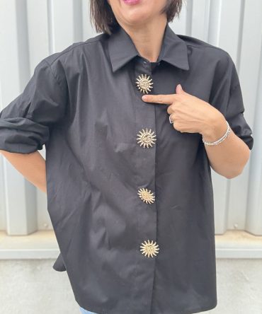 CHEMISE SUN BLACK TU AVEC BROCHE DÉCORATIVE DÉCLIPSABLE